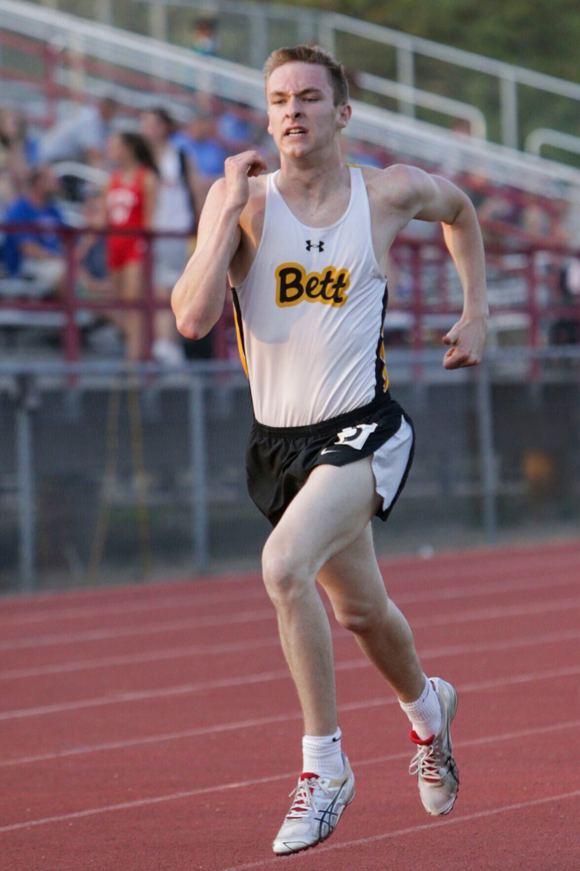 051222-qc-spt-district track-88.jpg